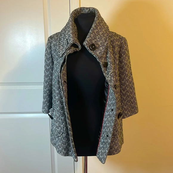 Forever 21 Black & White Peacoat Size Small - Picture 1 of 5